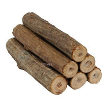 Load image into Gallery viewer, Living World Nibblers Wood Chews (Kiwi Sticks) - 2.5cm x 13cm x 19cm